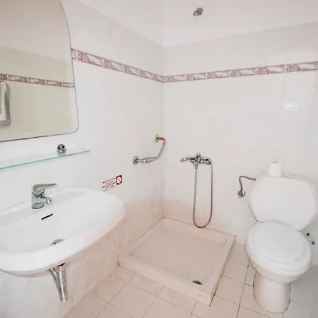 Coralli Aparthotel 2*